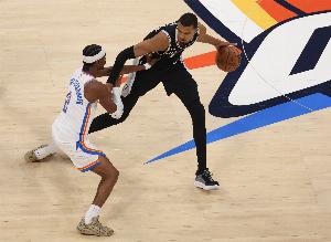 尼克·杨：马刺晋级总决赛是媒体想要的 NBA已经选好了他们的门面