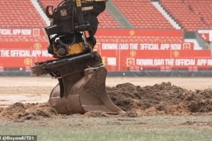 邮报：2012年以来，曼联首次对老特拉福德球场进行翻新