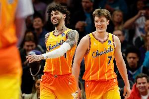文胖：黄蜂正转变方向 希望摆脱三球&小桥 给克尼佩尔&米勒让位