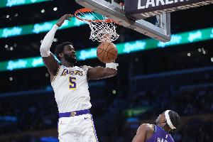 记者：艾顿并非湖人的答案 湖人可能将他交易或补强其他优秀内线