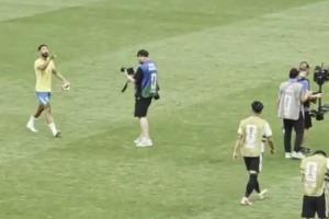 爱憎分明！库尼亚前1秒暖心安慰田中碧 发现盐贝健人秒变脸嘲讽